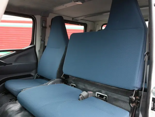 三菱 キャンター TPG-FDA00(4WD)の写真39