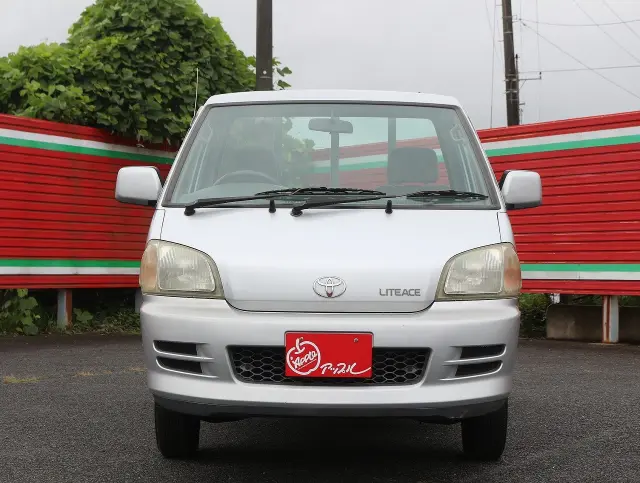 トヨタ ライトエーストラック GK-KM75(2WD)の写真2