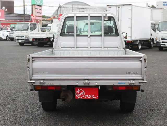 トヨタ ライトエーストラック GK-KM75(2WD)の写真6