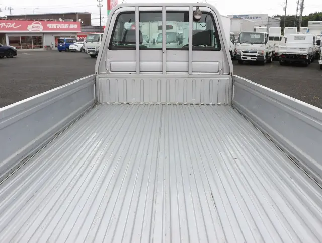 トヨタ ライトエーストラック GK-KM75(2WD)の写真10