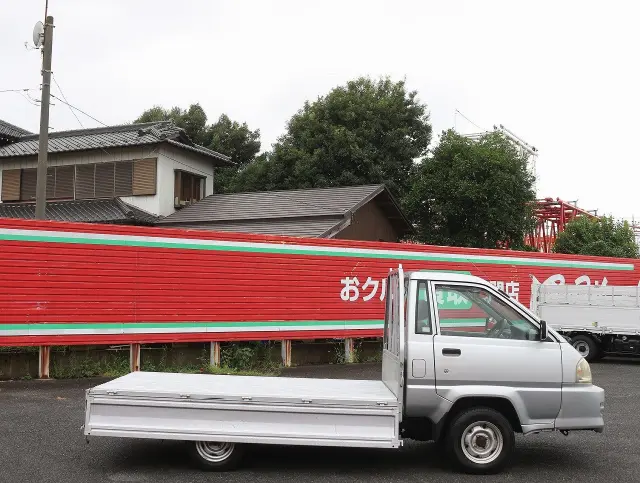 トヨタ ライトエーストラック GK-KM75(2WD)の写真13