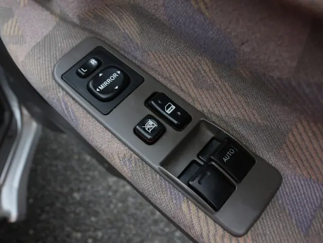 トヨタ ライトエーストラック GK-KM75(2WD)の写真36