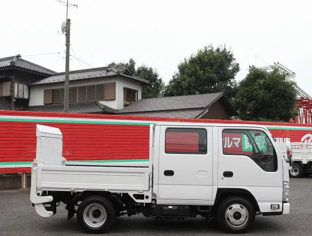 いすゞ エルフ TPG-NJR85A(2WD)の写真4
