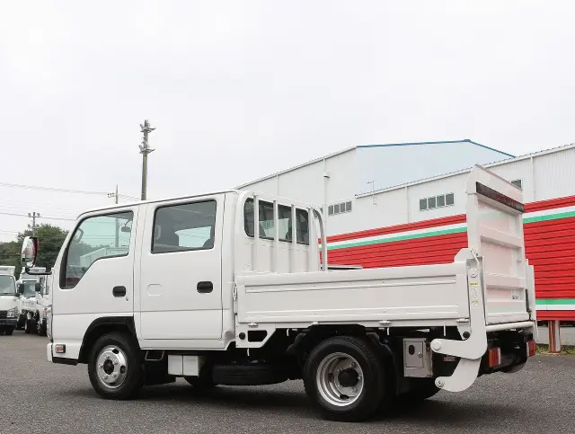いすゞ エルフ TPG-NJR85A(2WD)の写真7