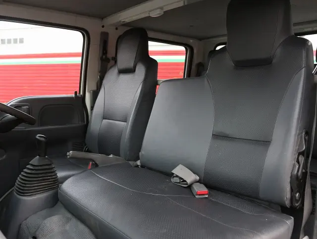 いすゞ エルフ TPG-NJR85A(2WD)の写真41