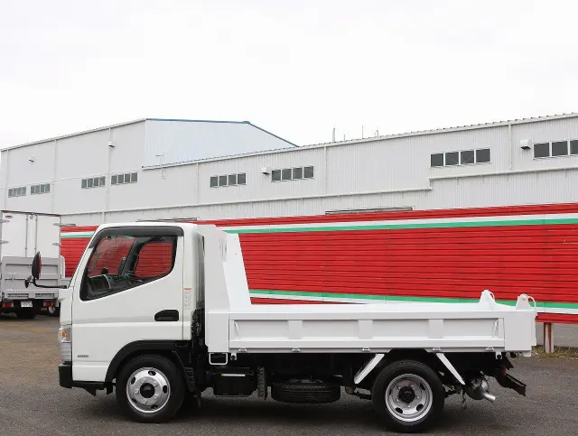 三菱 キャンター 2PG-FBA30(2WD)の写真11