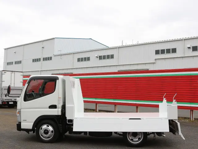 三菱 キャンター 2PG-FBA30(2WD)の写真17