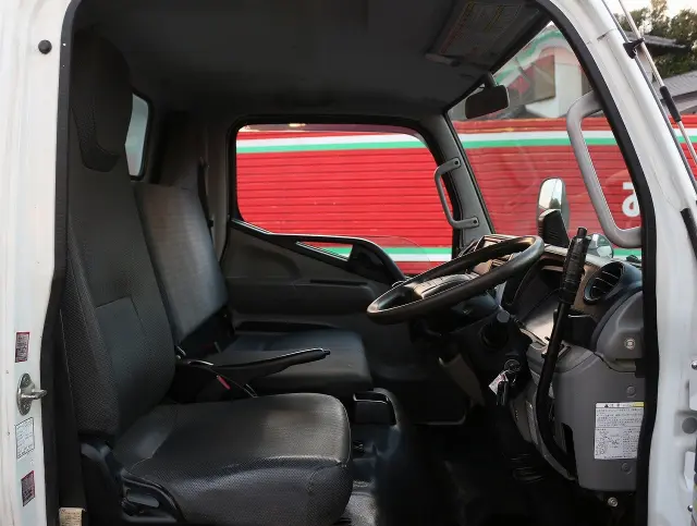 三菱 キャンター 2PG-FBA30(2WD)の写真34