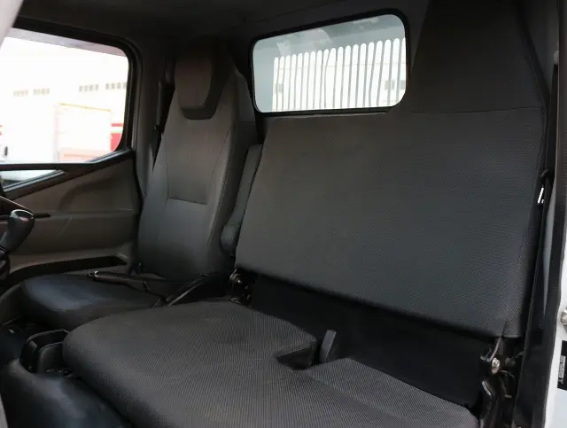 三菱 キャンター 2PG-FBA30(2WD)の写真44