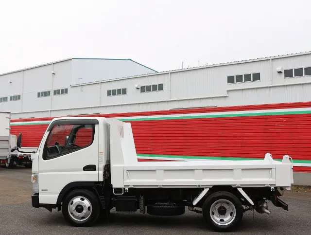 三菱 キャンター 2PG-FBA30(2WD)の写真8