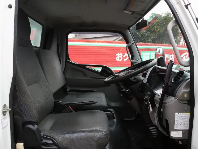 三菱 キャンター 2PG-FBA30(2WD)の写真36