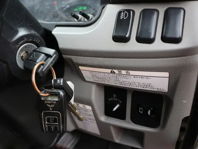 三菱 キャンター 2PG-FBA30(2WD)の写真43