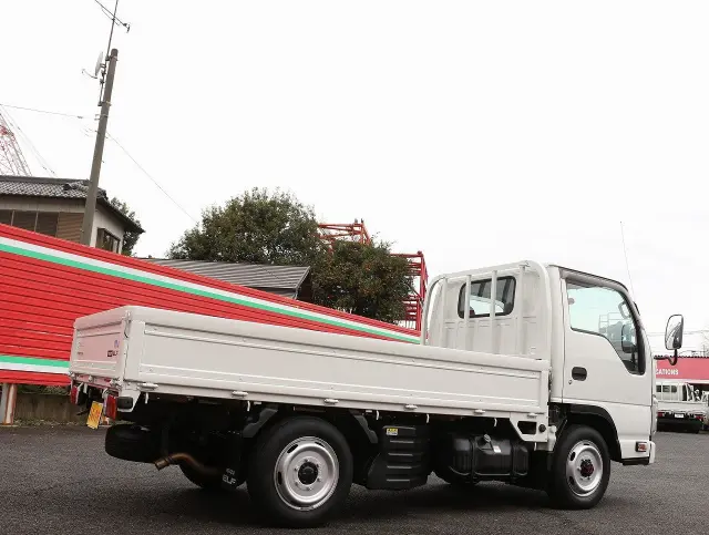 いすゞ エルフ TRG-NHS85A(4WD)の写真5