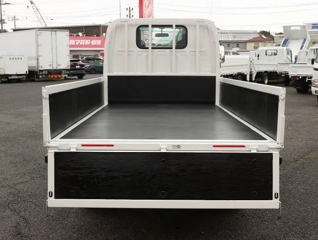 いすゞ エルフ TRG-NHS85A(4WD)の写真9