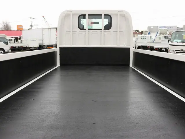 いすゞ エルフ TRG-NHS85A(4WD)の写真10