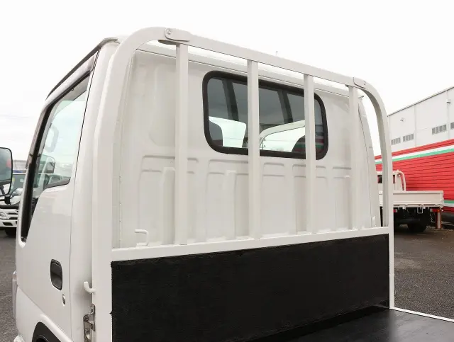 いすゞ エルフ TRG-NHS85A(4WD)の写真20