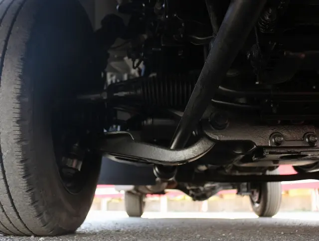 いすゞ エルフ TRG-NHS85A(4WD)の写真27