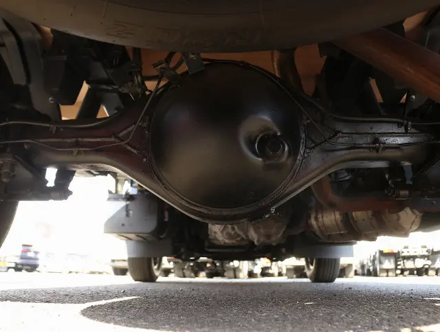 いすゞ エルフ TRG-NHS85A(4WD)の写真30