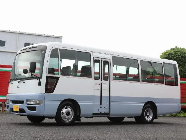 フロント|日産 シビリアン UD-DHW41(2WD)の写真1