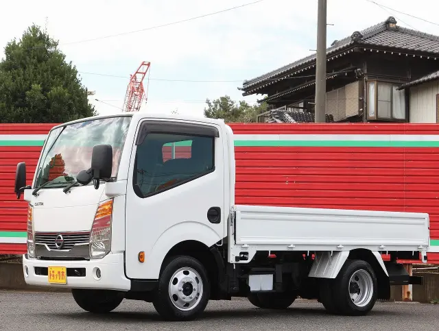 フロント|日産 アトラス SDG-SZ5F24(4WD)の写真1