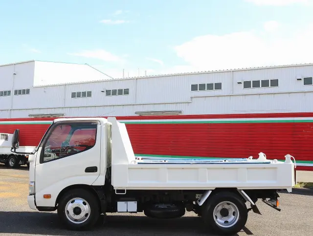日野 デュトロ TKG-XZU620T(2WD)の写真9