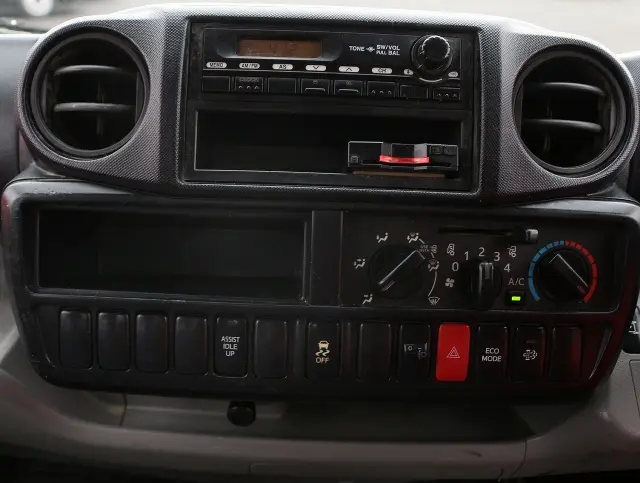 日野 デュトロ TKG-XZU620T(2WD)の写真43