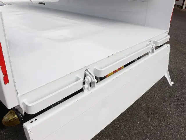 三菱 キャンター TKG-FBA30(2WD)の写真11
