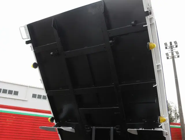 三菱 キャンター TKG-FBA30(2WD)の写真29