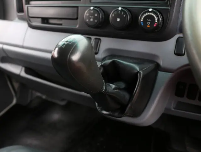 三菱 キャンター TKG-FBA30(2WD)の写真46