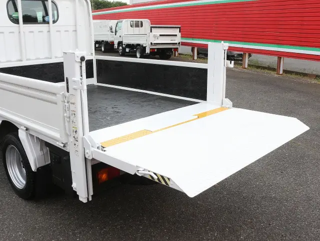日産 アトラス SKG-SZ2F24(2WD)の写真28