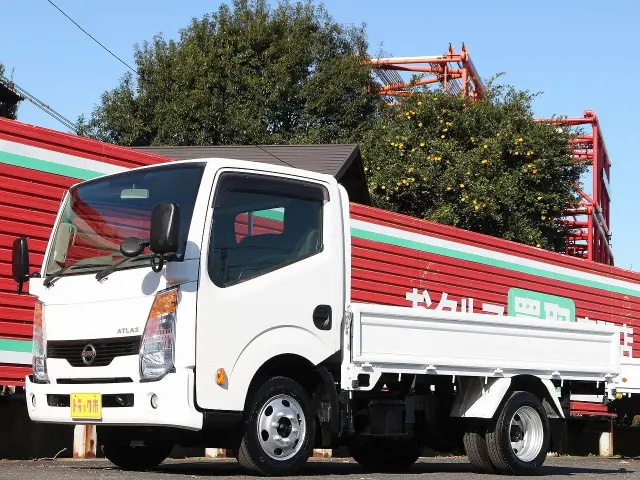 フロント|日産 アトラス TKG-SZ5F24(4WD)の写真1