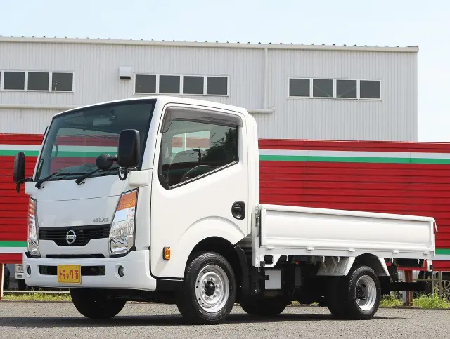 フロント|日産 アトラス CBF-SQ1F24(2WD)の写真1