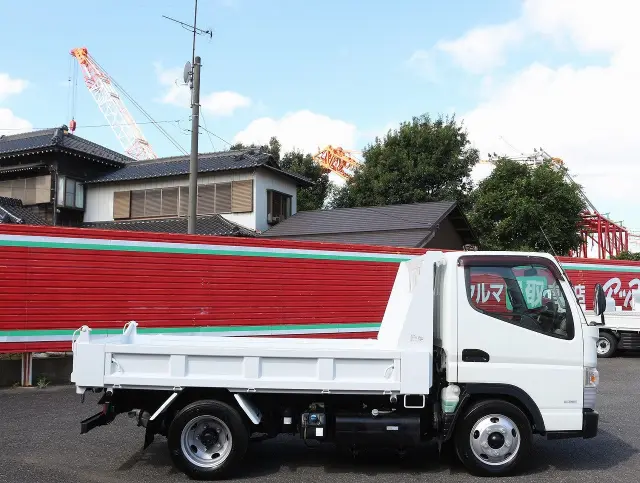 三菱 キャンター TPG-FBA30(2WD)の写真5