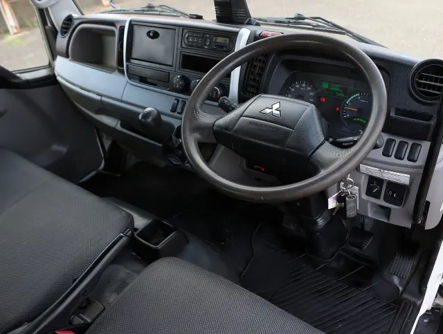 三菱 キャンター TPG-FBA30(2WD)の写真31