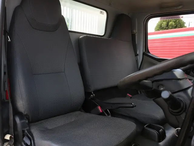 三菱 キャンター TPG-FBA30(2WD)の写真33