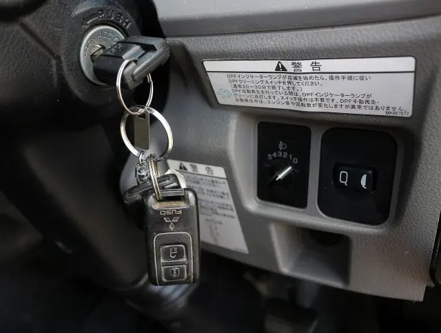 三菱 キャンター TPG-FBA30(2WD)の写真43