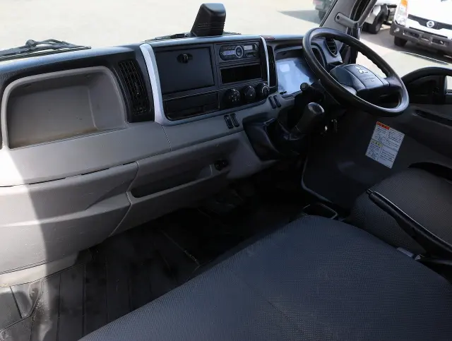 三菱 キャンター TPG-FBA30(2WD)の写真45