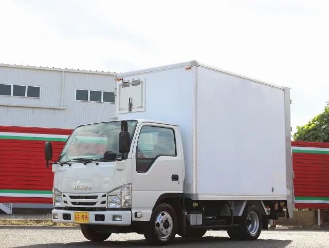 いすゞ エルフ TRG-NJR85AN(2WD)の写真1