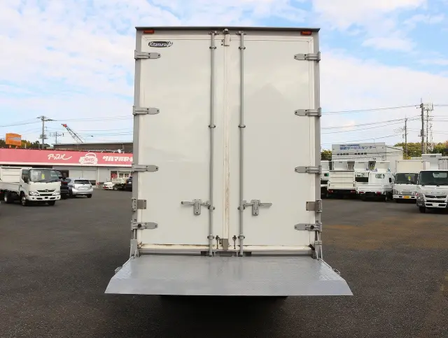 いすゞ エルフ TRG-NJR85AN(2WD)の写真10