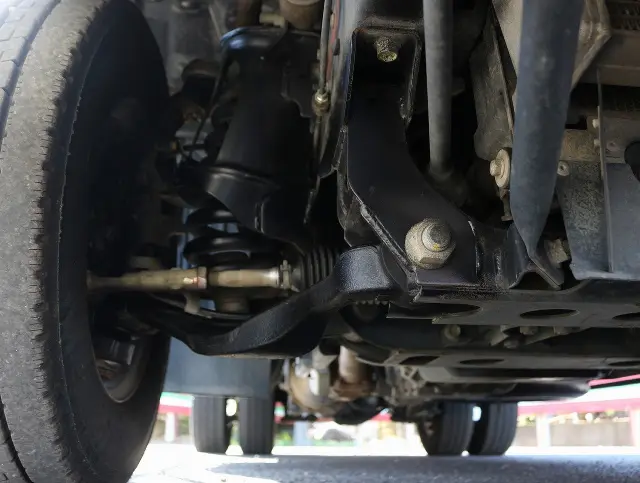 いすゞ エルフ TRG-NJR85AN(2WD)の写真32