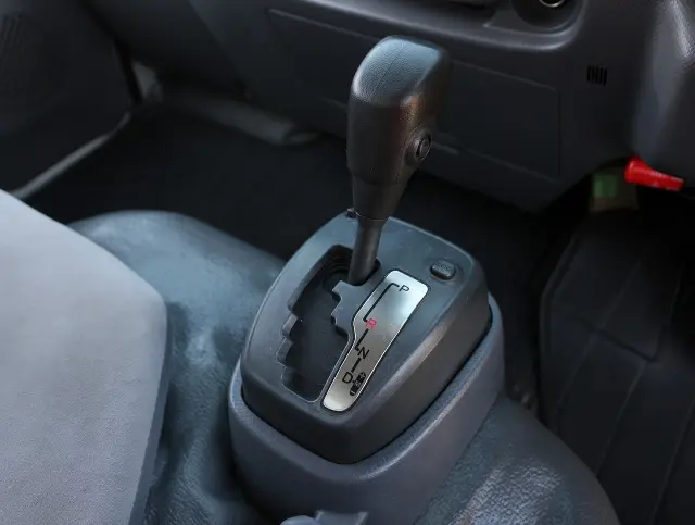 いすゞ エルフ TRG-NJR85AN(2WD)の写真40