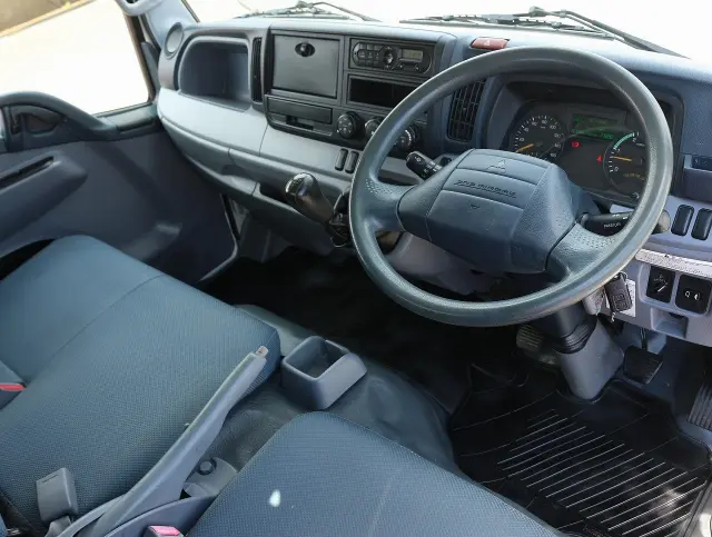 三菱 キャンター TKG-FBA30(2WD)の写真36