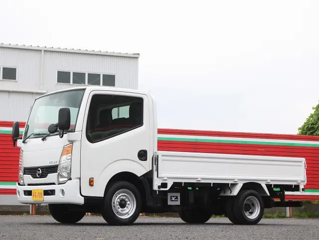フロント|日産 アトラス CBF-SQ2F24(2WD)の写真1