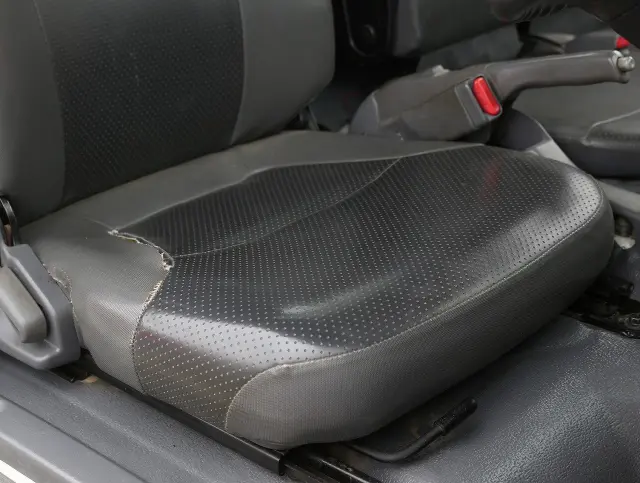 いすゞ エルフ SKG-NJR85AD(2WD)の写真34