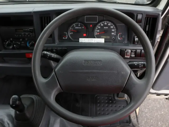いすゞ エルフ SKG-NJR85AD(2WD)の写真35