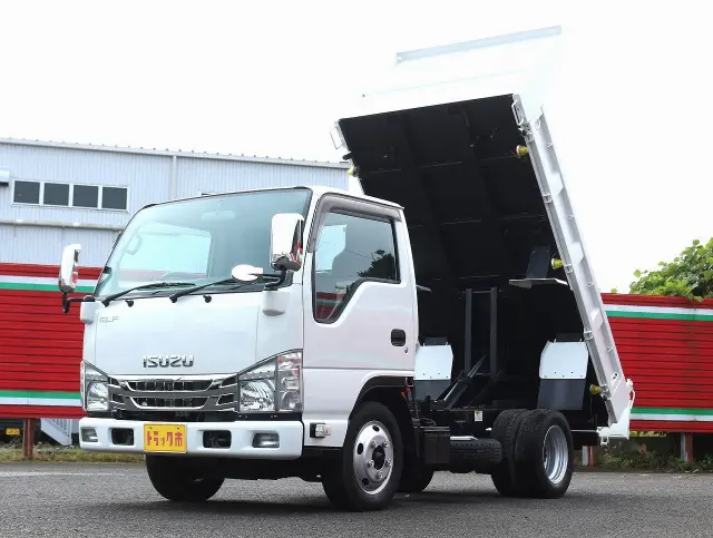 いすゞ エルフ TPG-NJR85AD(2WD)の写真1