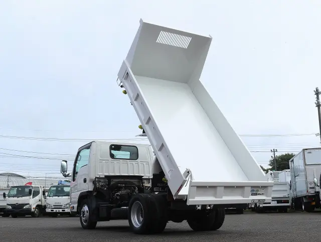いすゞ エルフ TPG-NJR85AD(2WD)の写真7