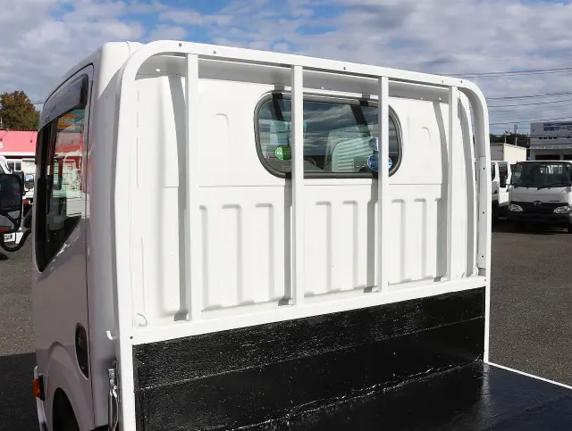 日産 アトラス TKG-SZ2F24(2WD)の写真26
