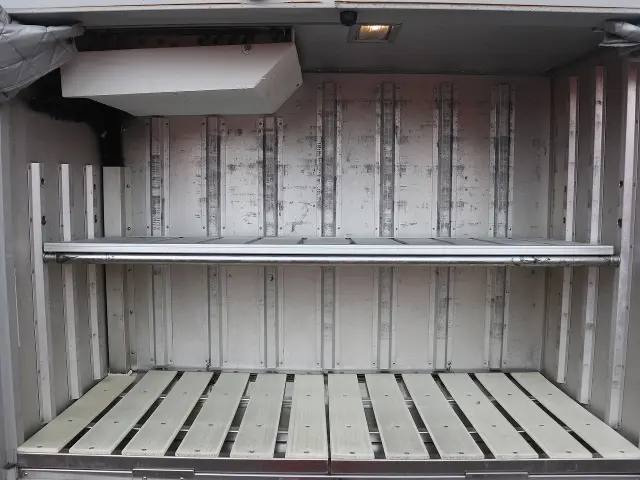 日産 アトラス SKG-TZ2F24(2WD)の写真12