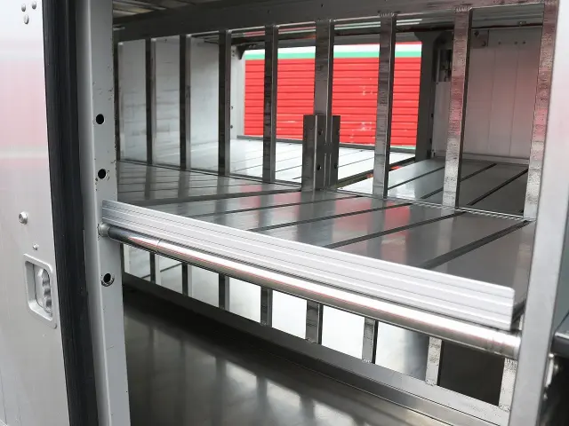 日産 アトラス SKG-TZ2F24(2WD)の写真18